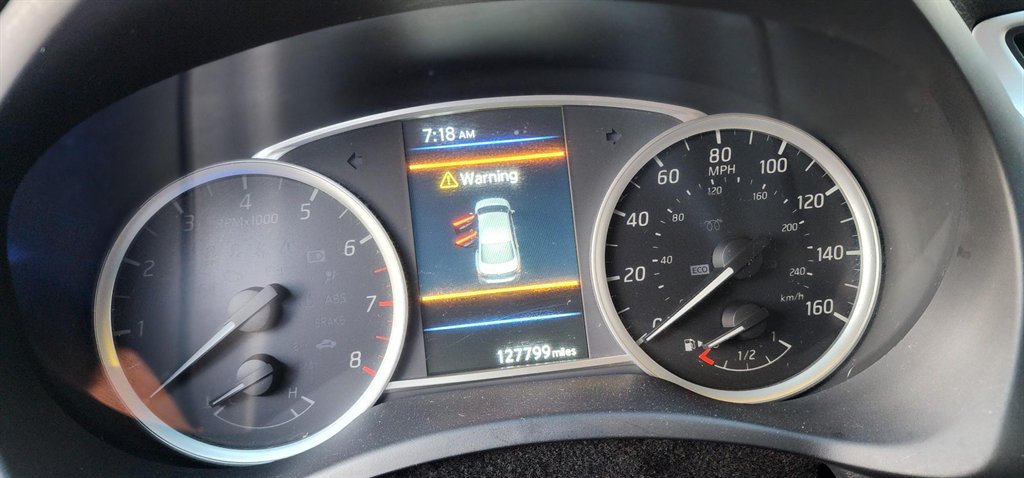 2019 Nissan Sentra SV - Photo 11