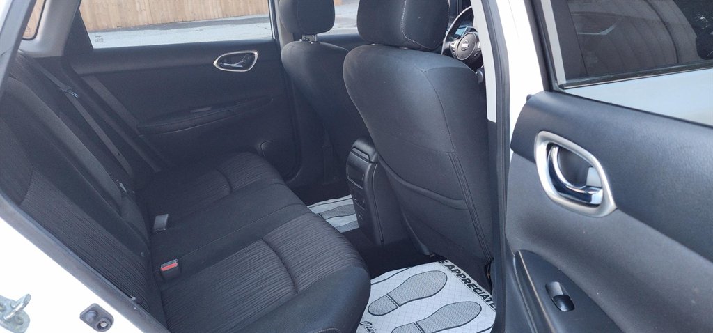 2019 Nissan Sentra SV - Photo 10